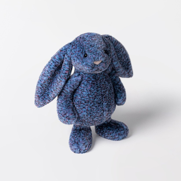 jellycat-hopsconeluxebunny-stand