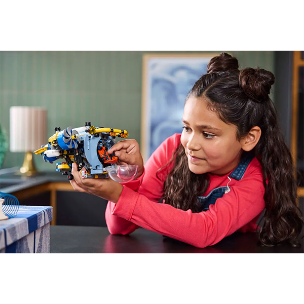 LEGO® Technic™ 42201 Deep-Sea Research Submarine