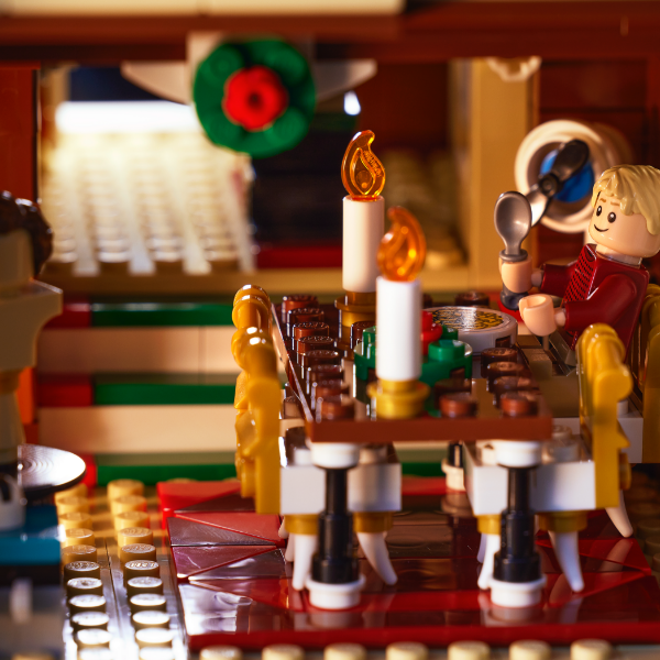 LEGO® Ideas 21330 Home Alone