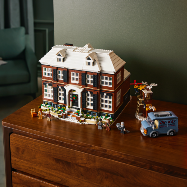 LEGO® Ideas 21330 Home Alone