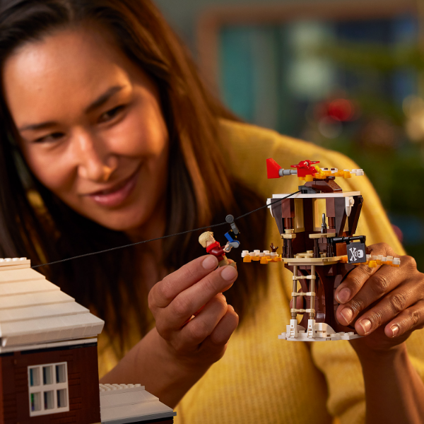 LEGO® Ideas 21330 Home Alone