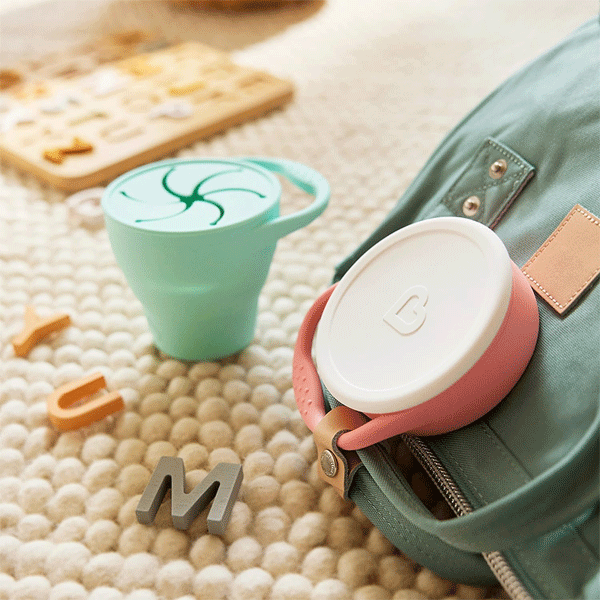 Munchkin Cest Silicone! Snack Catcher - Coral