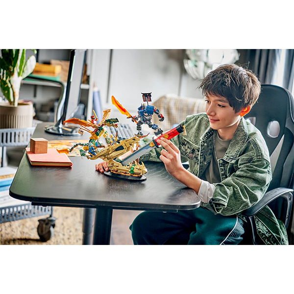 LEGO NINJAGO 71871 Battle at the Dragons Blade