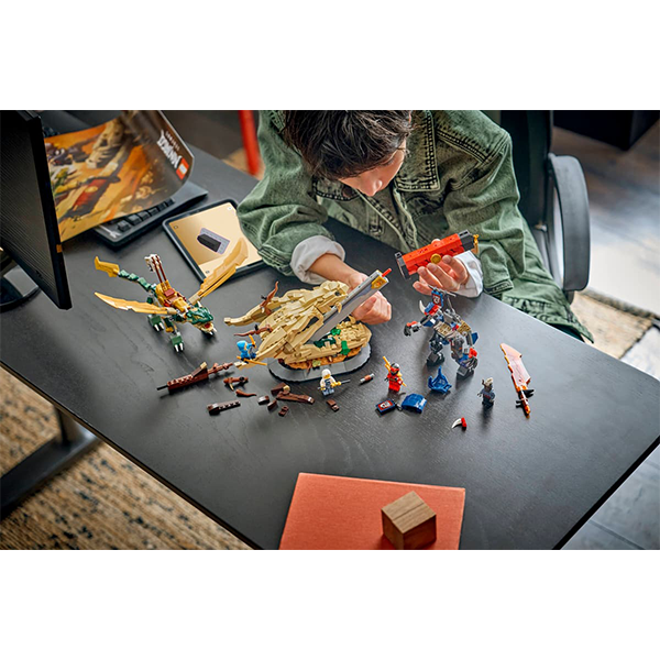 LEGO NINJAGO 71871 Battle at the Dragons Blade