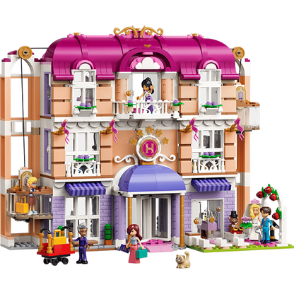 LEGO Friends 42704 Heartlake City Grand Hotel