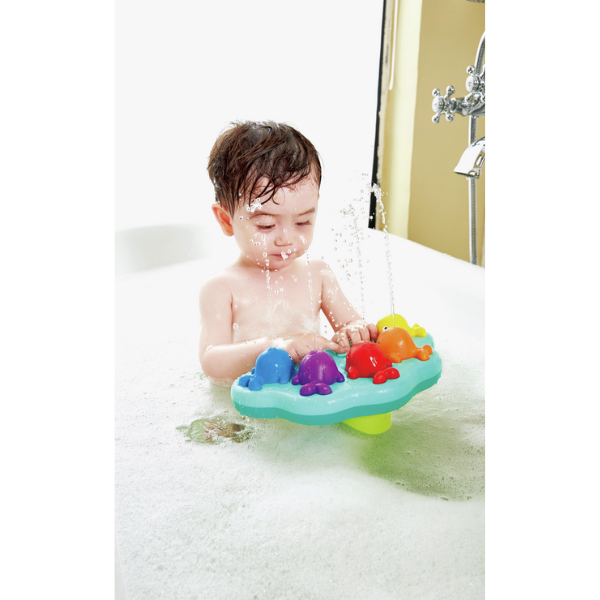 hape-musicalwhalefountain-bath