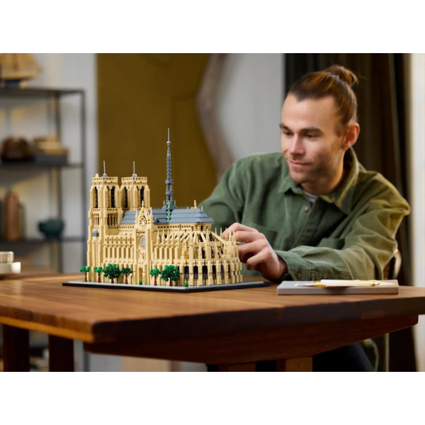 lego-architecture-notredame-person