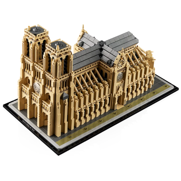 lego-architecture-notredame-topfull