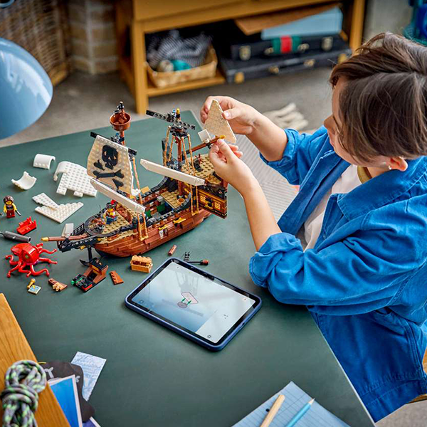 LEGO® Creator 3-in-1 31387 Iconic Pirate Ship