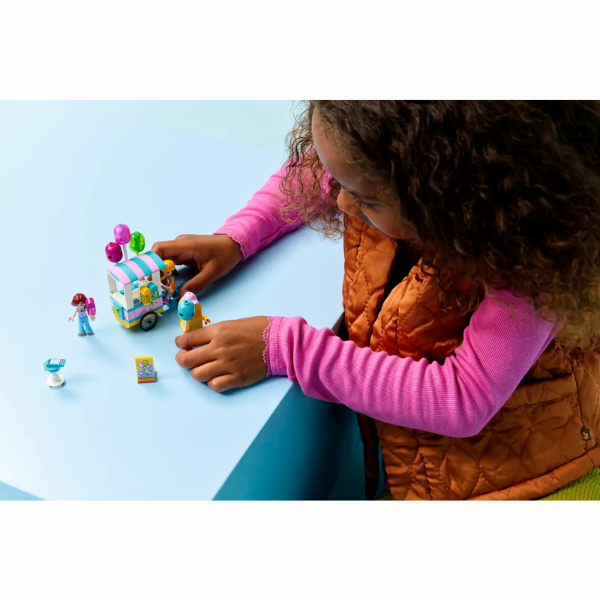 LEGO® Friends 42692 Ice Cream & Balloon Stand