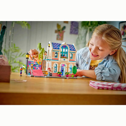 LEGO® Friends 42687 Liann's Family House