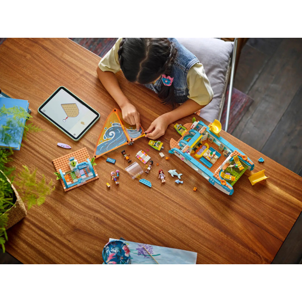 lego-friends-travelboatadventure-build