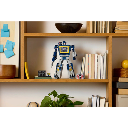 lego-icons-transformerssoundwave-shelf