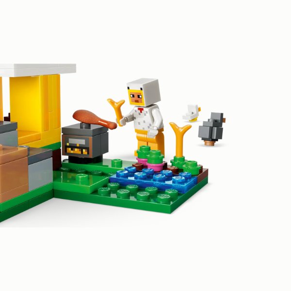 LEGO® Minecraft® 21585 Chicken Farm