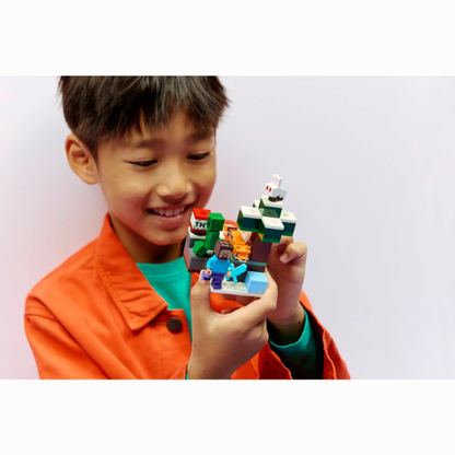 LEGO® Minecraft® 21583 Steve's Taiga Adventure