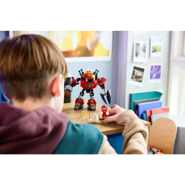 lego-sonicthehedgehog-knucklesdreggberteggmech-play
