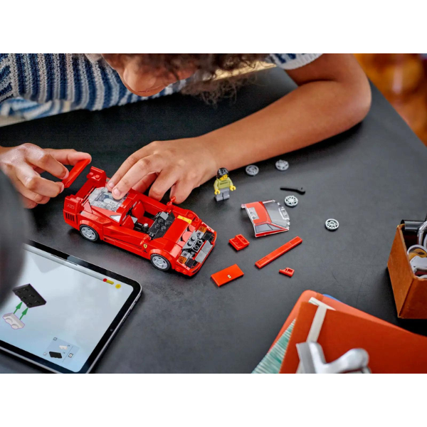 lego-speedchampions-ferrarif40-build