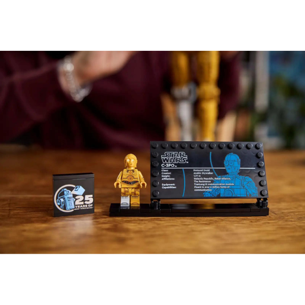 lego-starwars-c3pomodel-minifig