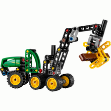 LEGO® Technic™ 42218 John Deere 1470H Wheeled Harvester