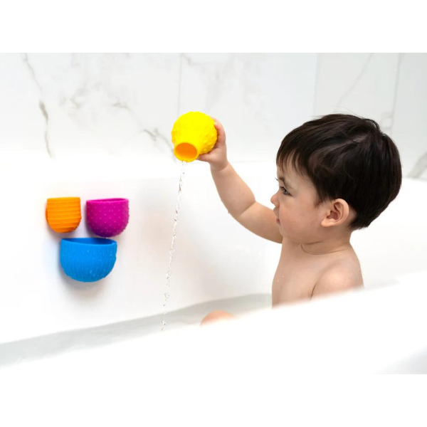 mobi-oomplz-suctioncups-bath3