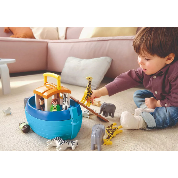 playmobil-juniormytakealongnoahsark-play