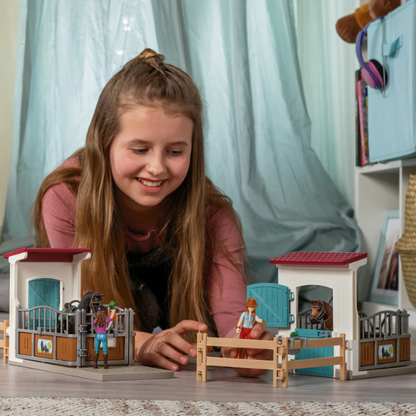 schleich-horseboxhannahcayenne-twosets