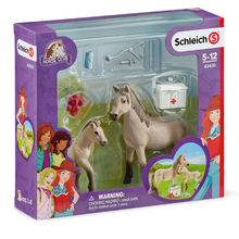 schleich-horseclubhannahfirstaid-box
