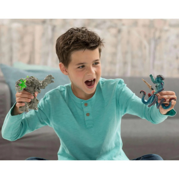 schleich-stonemonster-fight