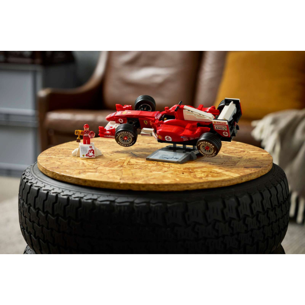 LEGO® ICONS™ 11375 Ferrari F2004 & Michael Schumacher