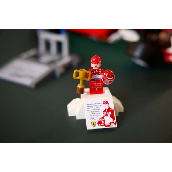 LEGO® ICONS™ 11375 Ferrari F2004 & Michael Schumacher