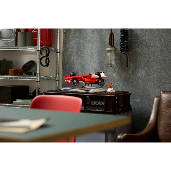 LEGO® ICONS™ 11375 Ferrari F2004 & Michael Schumacher