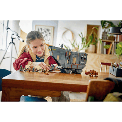 LEGO Star Wars 75453 Offworld Sandcrawler and Mudhorn