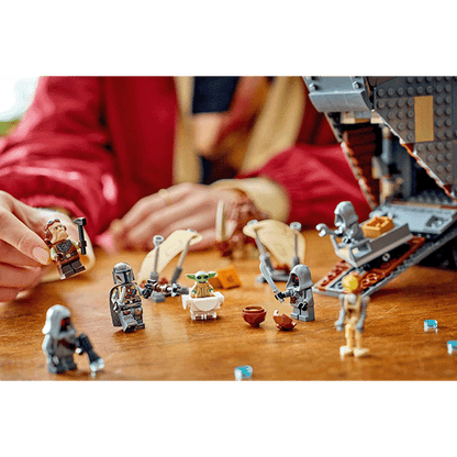 LEGO Star Wars 75453 Offworld Sandcrawler and Mudhorn