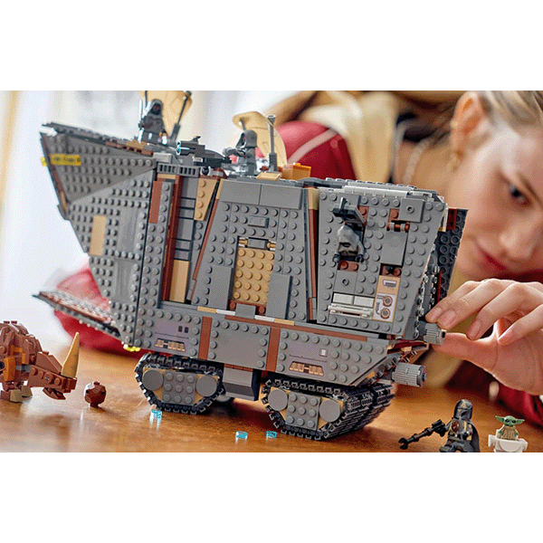 LEGO Star Wars 75453 Offworld Sandcrawler and Mudhorn