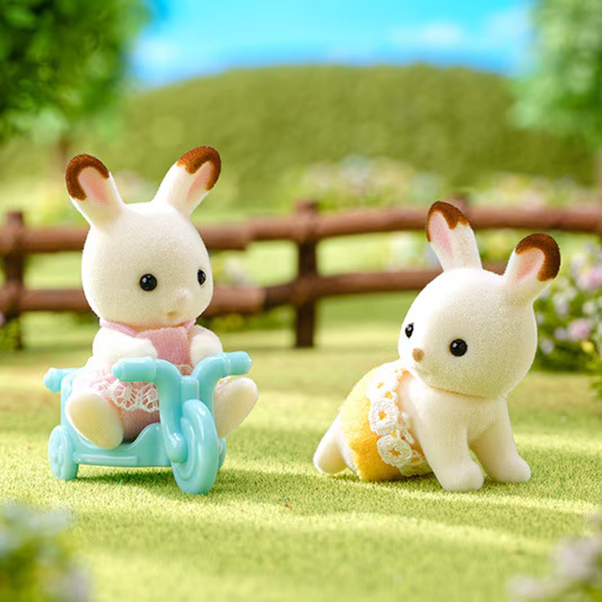 Calico Critters Chocolate Rabbit Twins – JR Toy Company Canada