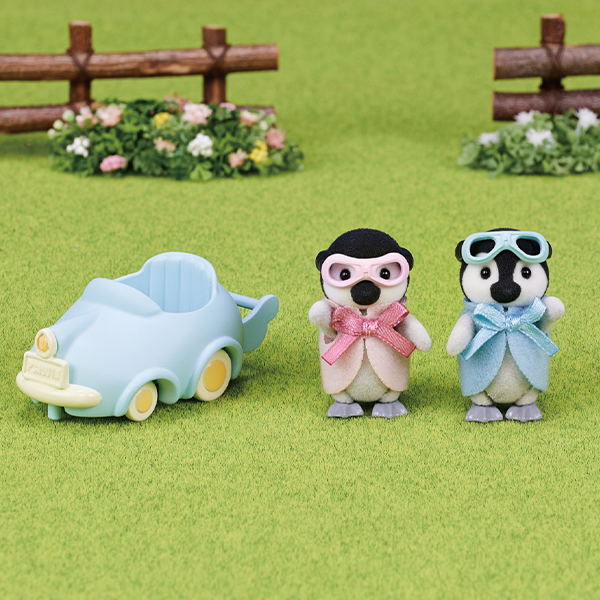 Calico Critters Penguin Babies Ride N Play