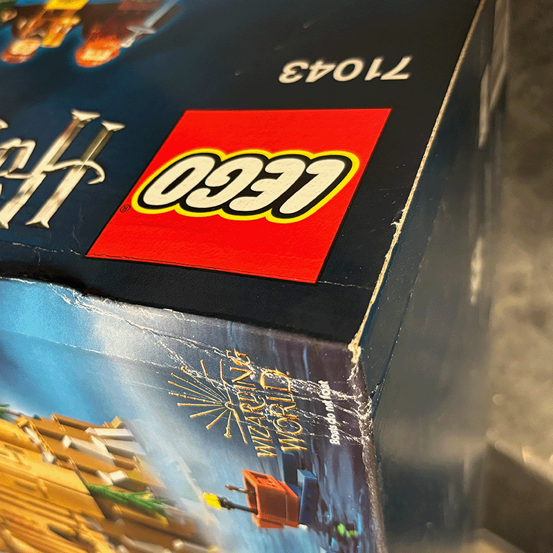 Open Box LEGO® 71043 Harry Potter™ Hogwarts Castle