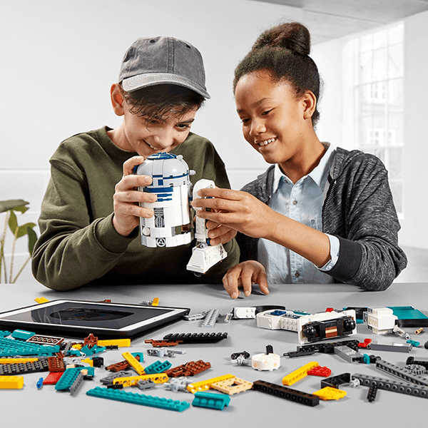 LEGO Star Wars 75253 Droid Commander JR Toy Company