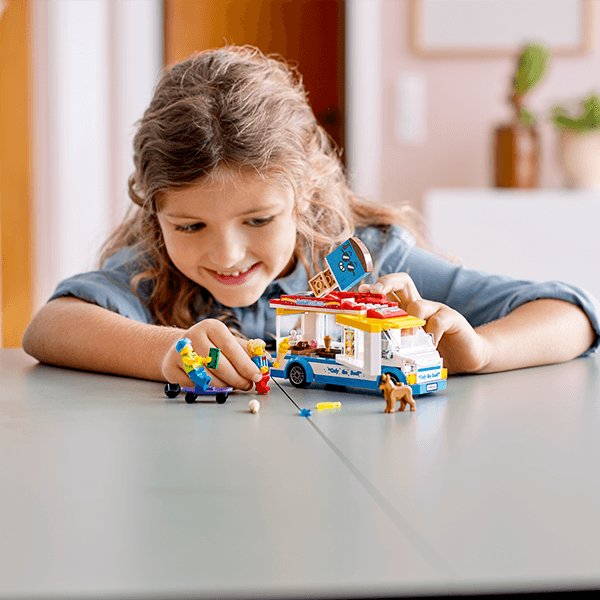 Discontinued LEGO® City 60253 Ice-Cream Truck