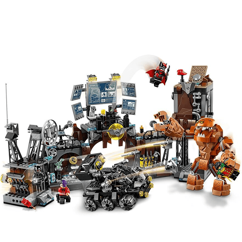 LEGO® DC Batman™ 76122 Batcave Clayface™