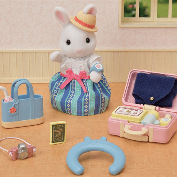 Calico Critters Weekend Travel Set - Snow Rabbit Mother