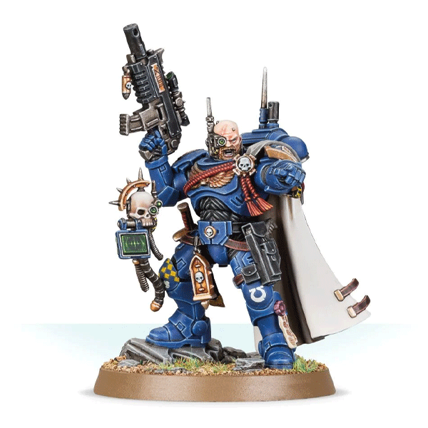 Warhammer 40,000: Space Marines Captain in Phobos Armour